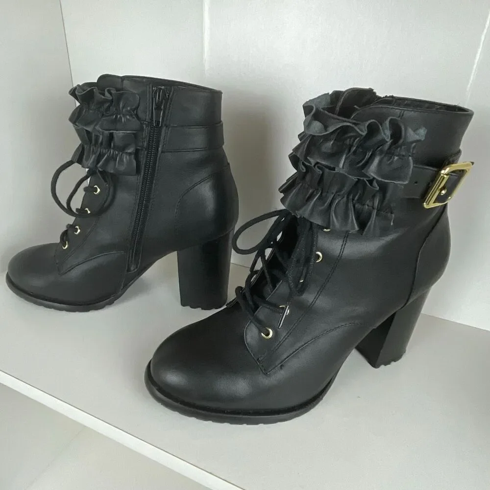 Betsey Johnson Alleexis Leather Lace Up Ankle Boots 7.5 Black